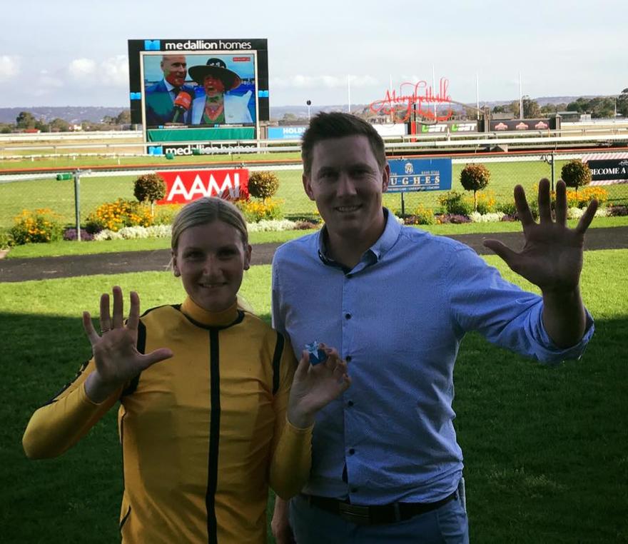 RBR/Kah Outstanding 5 wins 2 seconds