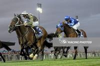 Hunamosa finishes the day winning the feature race