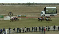 Ayeteem Runs On Late To Arrive In Third At Coonamble