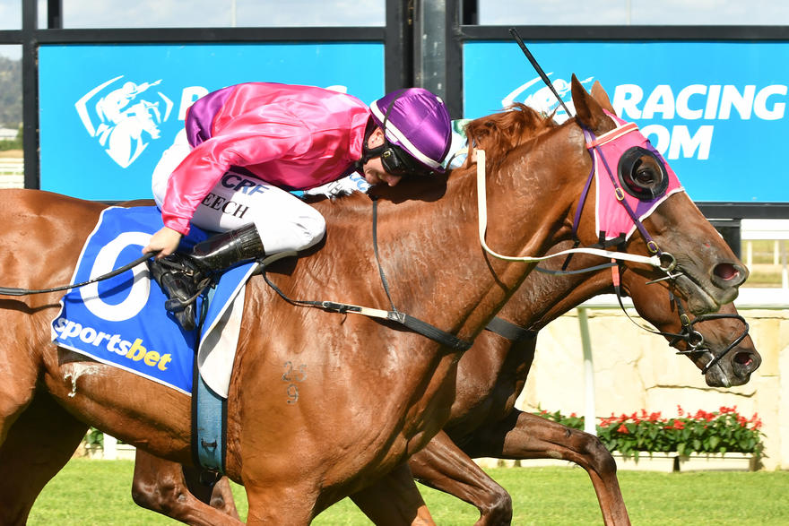 race7-LikeACarousel-091217-4736.jpg