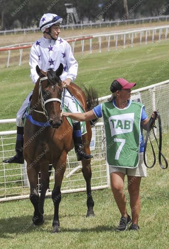 Melissa Dennett Racing :: Gallery